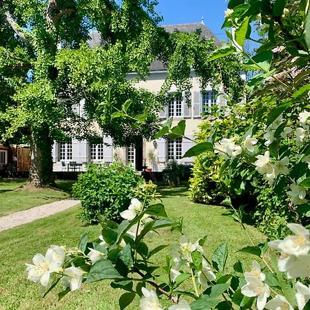 La Meffrais 1741 Acomodação com café da manhã Dinan Exterior foto