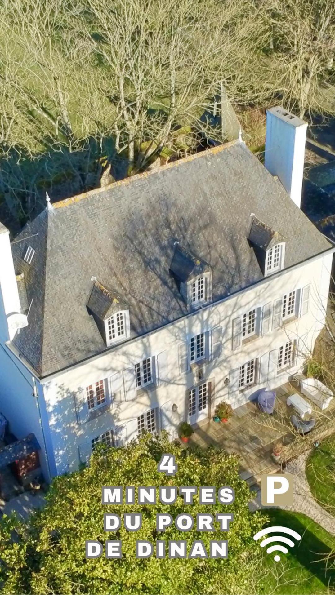 La Meffrais 1741 Acomodação com café da manhã Dinan Exterior foto